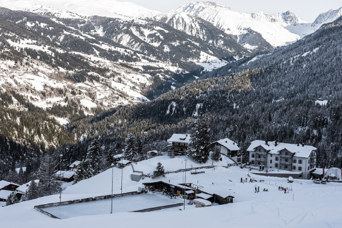 Eisbahnhüttli Tschiertschen Eisbahnhüttli Tschiertschen